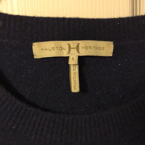 Sweater - Picture 4 of 9